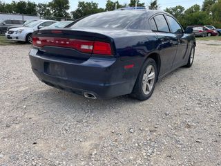 2014 Dodge Charger SE - Exterior Rear Right Corner Image